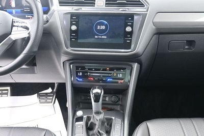 2024 Volkswagen Tiguan 2.0T SE R-Line Black