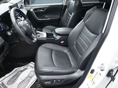 2022 Toyota RAV4 Hybrid XLE Premium