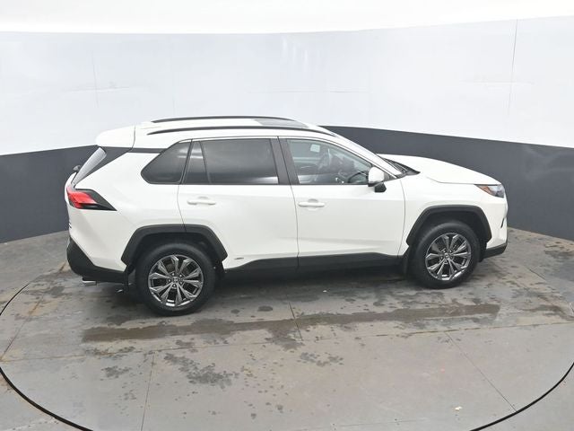 2022 Toyota RAV4 Hybrid XLE Premium