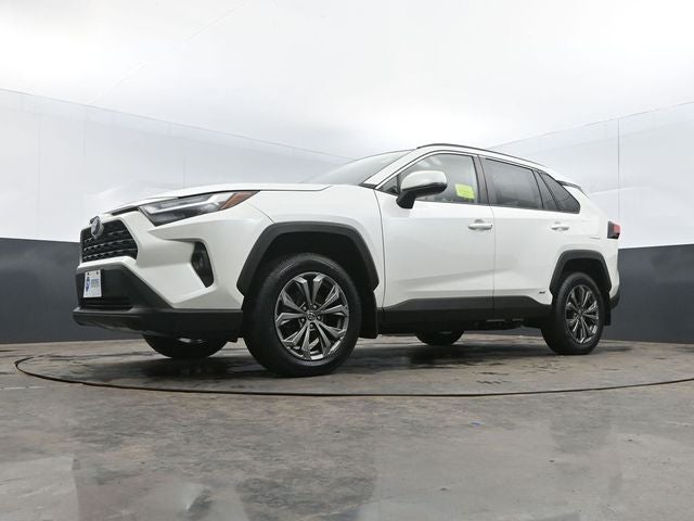 2022 Toyota RAV4 Hybrid XLE Premium
