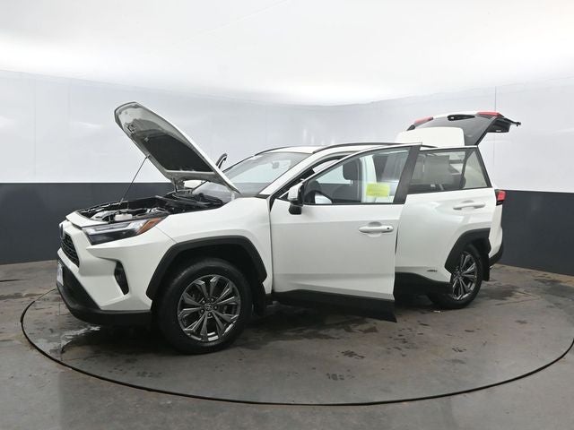 2022 Toyota RAV4 Hybrid XLE Premium