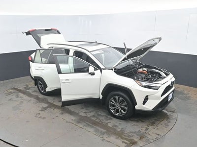 2022 Toyota RAV4 Hybrid XLE Premium