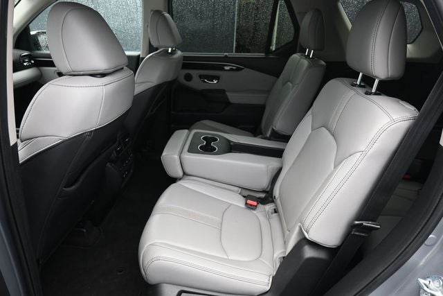 2023 Honda Pilot EX-L 8 Passenger