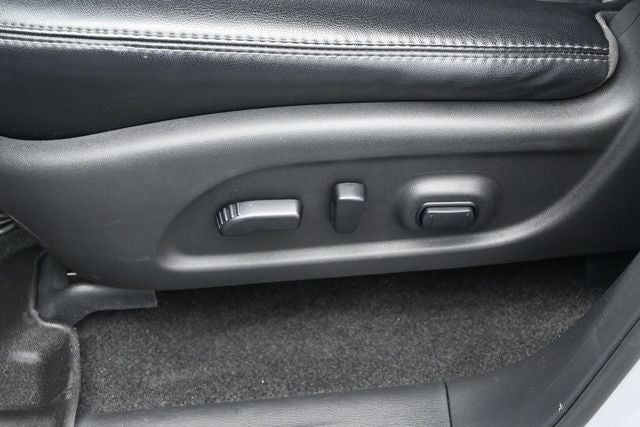 2016 Nissan Pathfinder SL