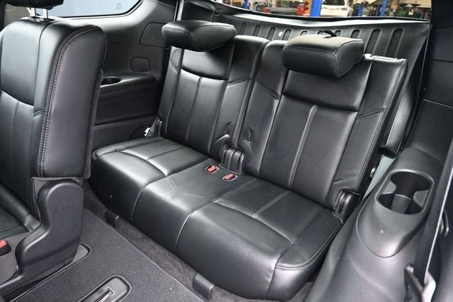 2016 Nissan Pathfinder SL