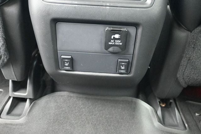 2016 Nissan Pathfinder SL