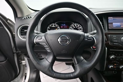2016 Nissan Pathfinder SL