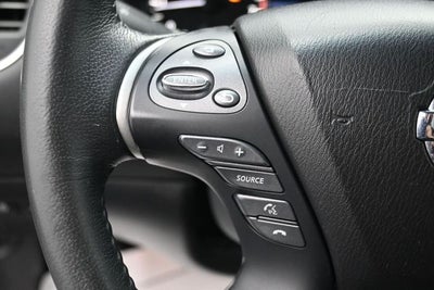 2016 Nissan Pathfinder SL