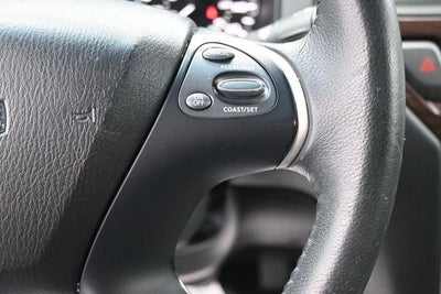 2016 Nissan Pathfinder SL