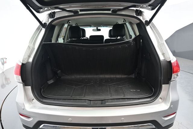 2016 Nissan Pathfinder SL