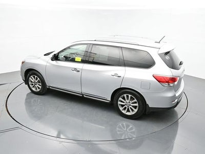 2016 Nissan Pathfinder SL