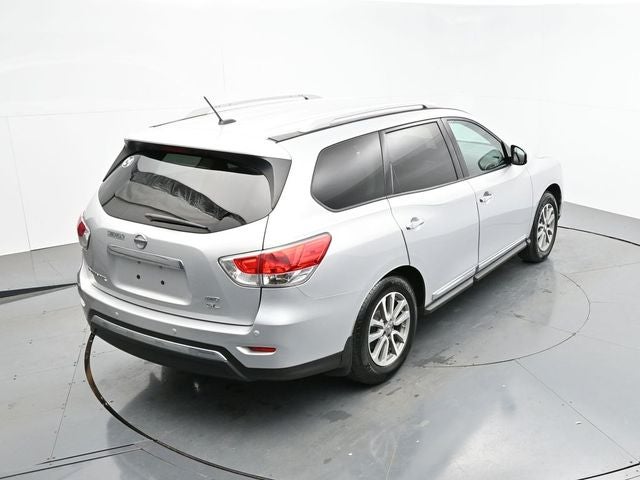 2016 Nissan Pathfinder SL