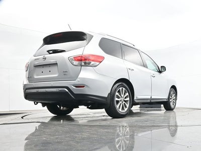 2016 Nissan Pathfinder SL