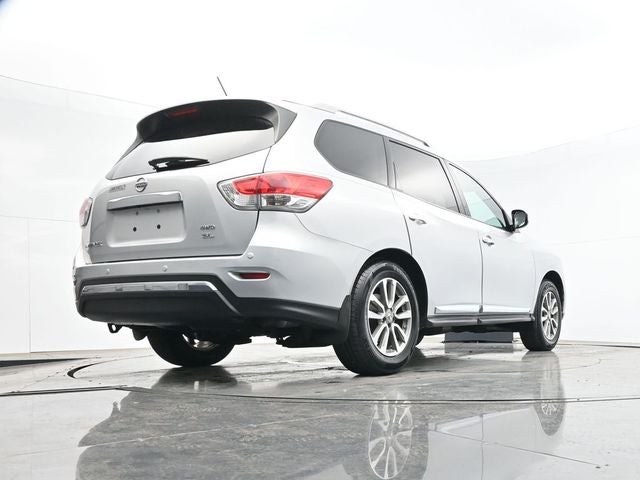 2016 Nissan Pathfinder SL