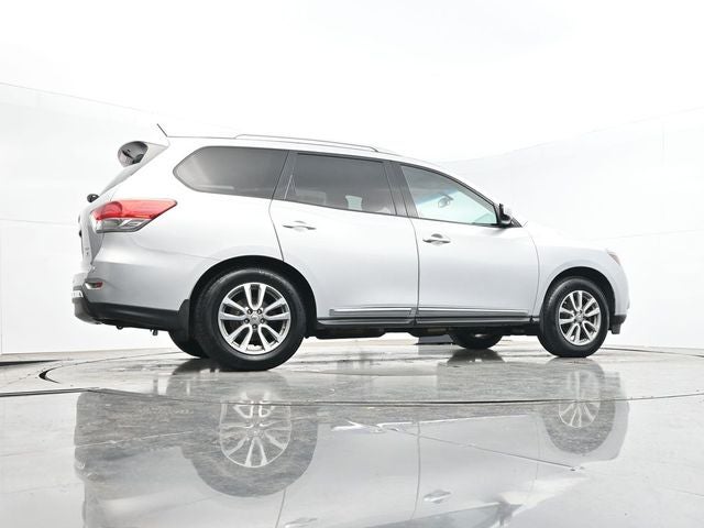 2016 Nissan Pathfinder SL