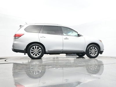 2016 Nissan Pathfinder SL