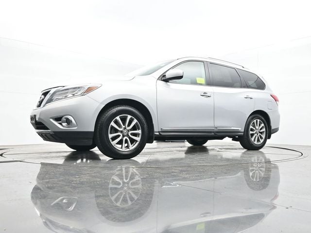 2016 Nissan Pathfinder SL