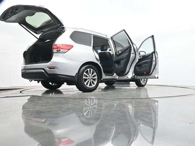 2016 Nissan Pathfinder SL