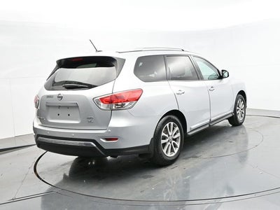 2016 Nissan Pathfinder SL