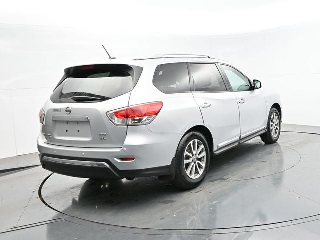2016 Nissan Pathfinder SL