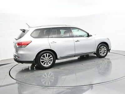 2016 Nissan Pathfinder SL