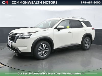 2024 Nissan Pathfinder SL
