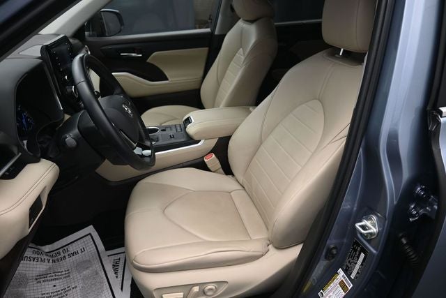 2021 Toyota Highlander Hybrid XLE