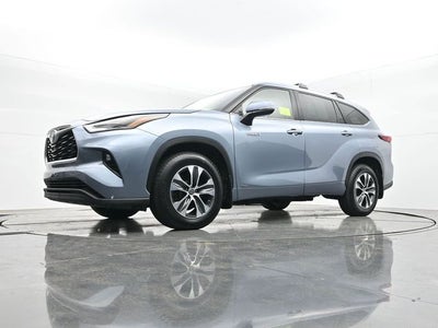 2021 Toyota Highlander Hybrid XLE
