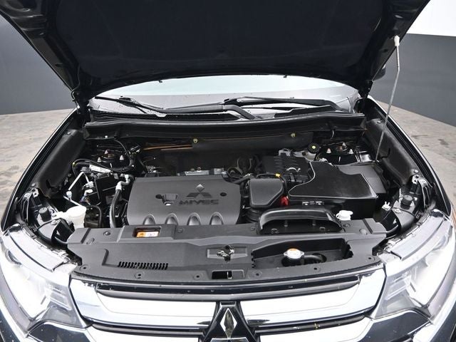 2017 Mitsubishi Outlander ES