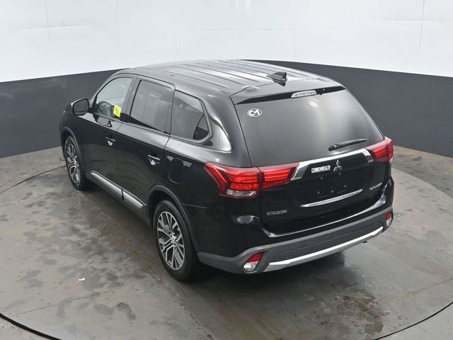 2017 Mitsubishi Outlander ES