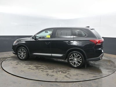 2017 Mitsubishi Outlander ES