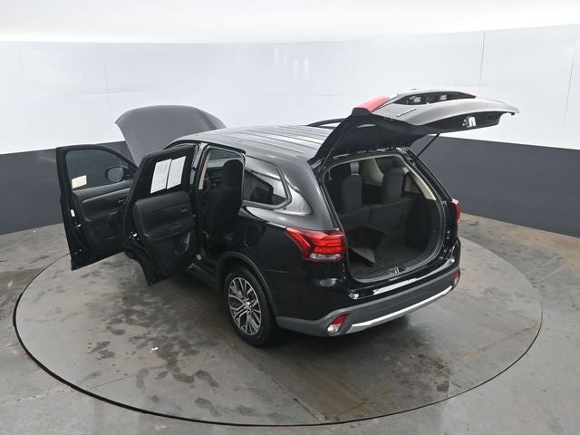 2017 Mitsubishi Outlander ES