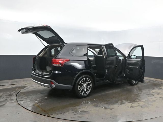 2017 Mitsubishi Outlander ES