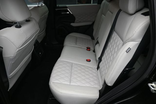 2022 Mitsubishi Outlander SEL