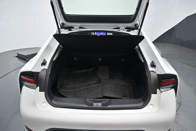 2023 Toyota Prius XLE