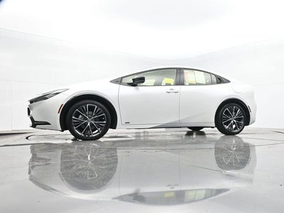 2023 Toyota Prius XLE