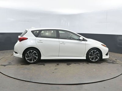 2016 Scion iM Base