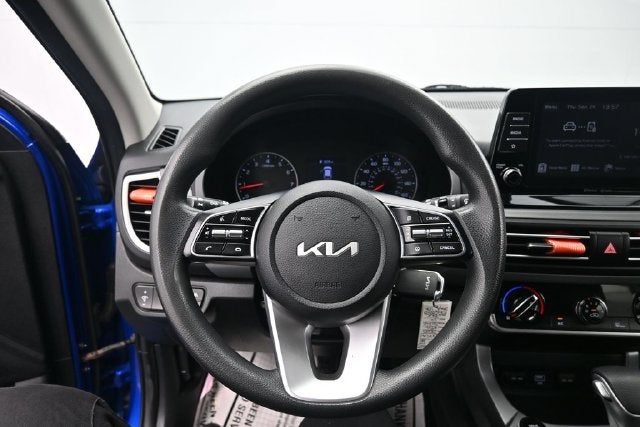 2023 Kia Seltos LX